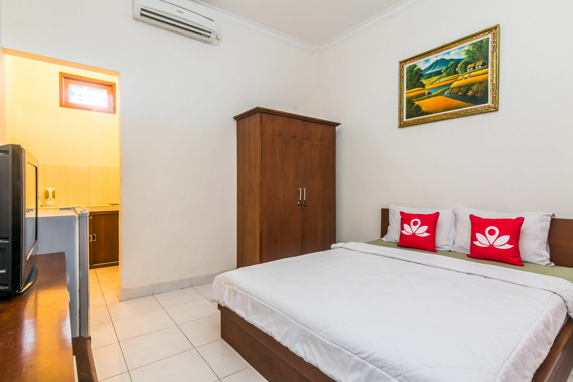 Zen Rooms Basic Kuta Kubu Anyar Exterior foto